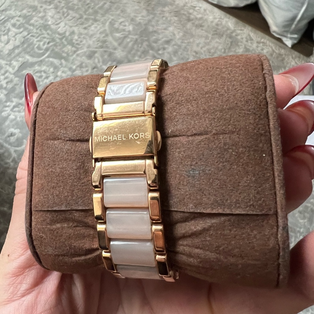 MK ROSE GOLD WATCH - Picture 6 of 6